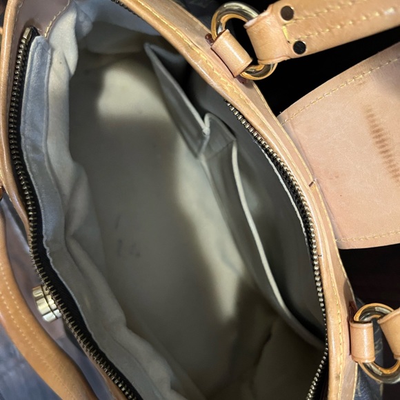 Louis Vuitton hand bag - Picture 5 of 7